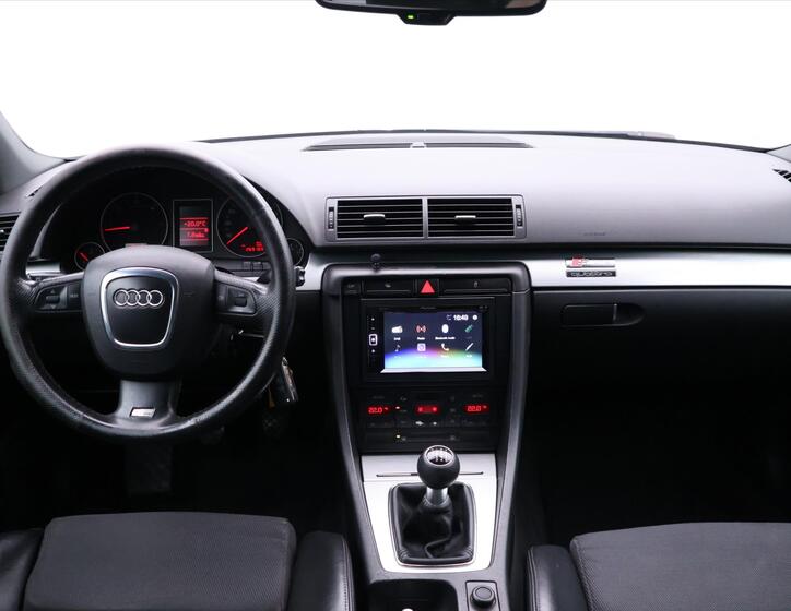 Audi A4 28