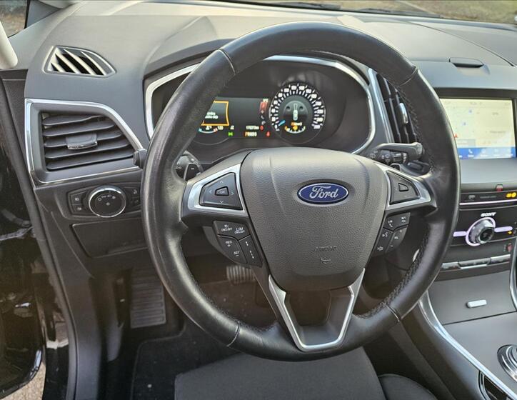 Ford S-MAX 14