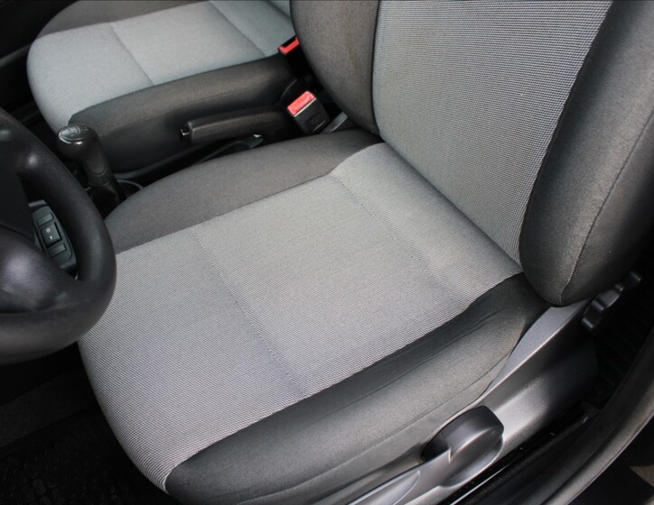 Škoda Roomster 14