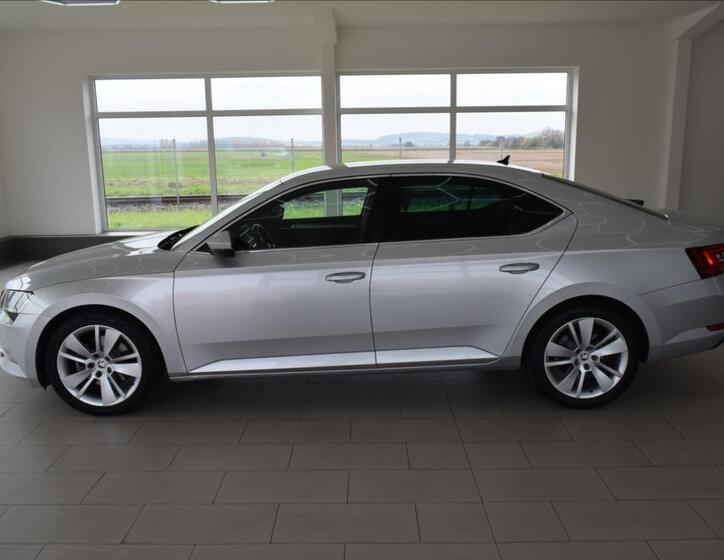 Škoda Superb 5