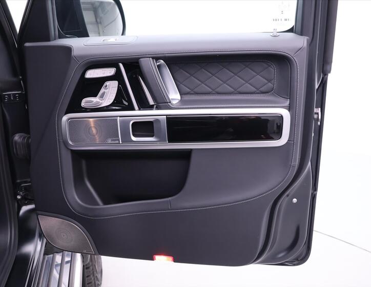 Mercedes-Benz Třídy G 13