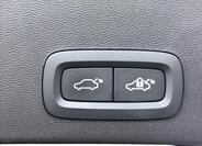 Volvo XC40 12