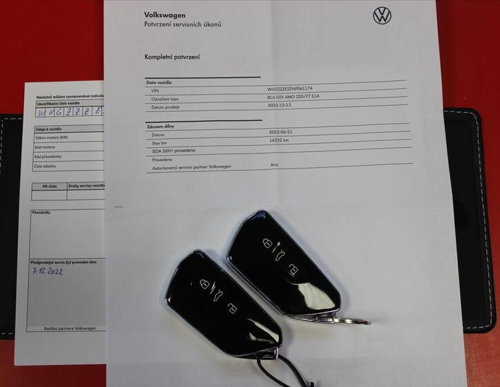 Volkswagen ID.4 7