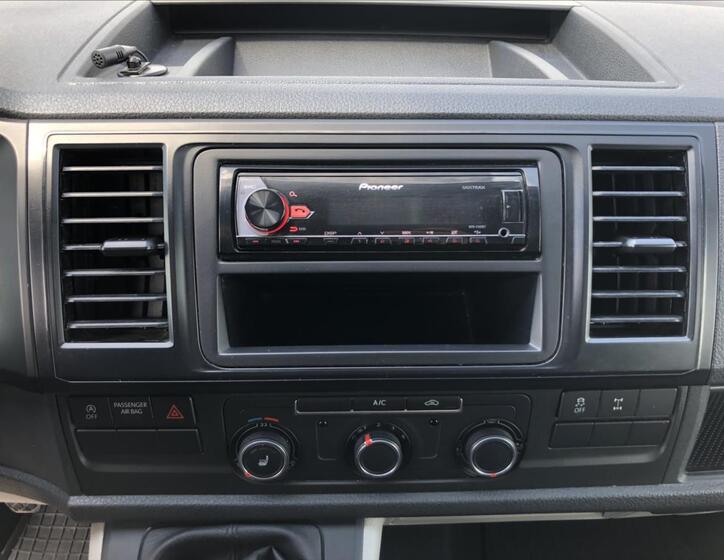 Volkswagen Transporter 17