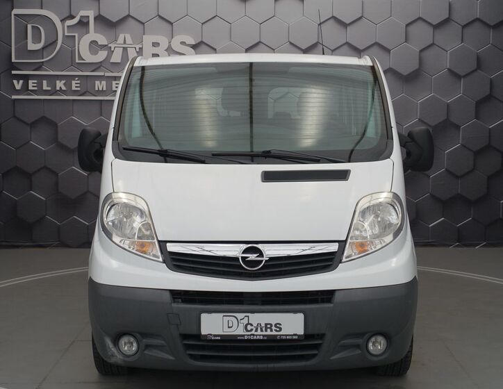 Opel Vivaro 6