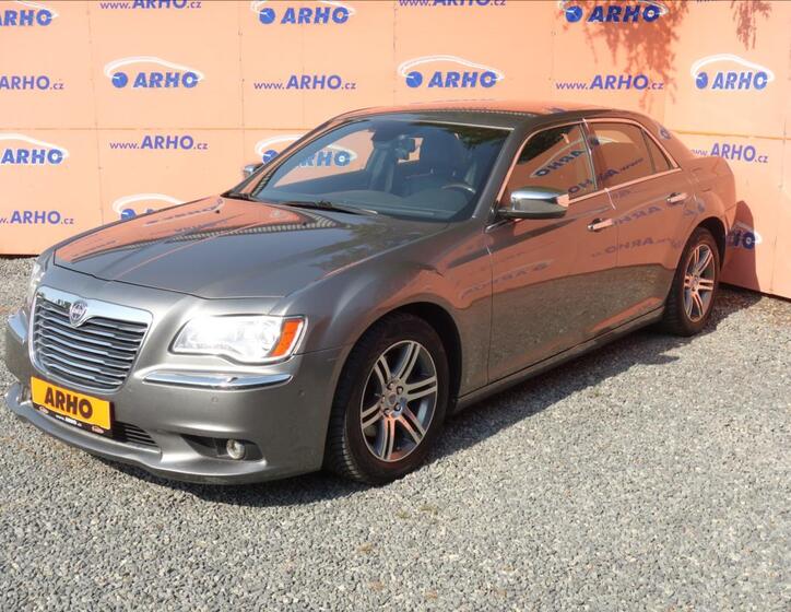 Lancia Thema 3