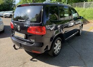 Volkswagen Touran 8
