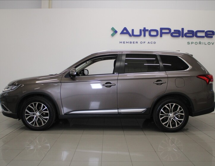 Mitsubishi Outlander 5