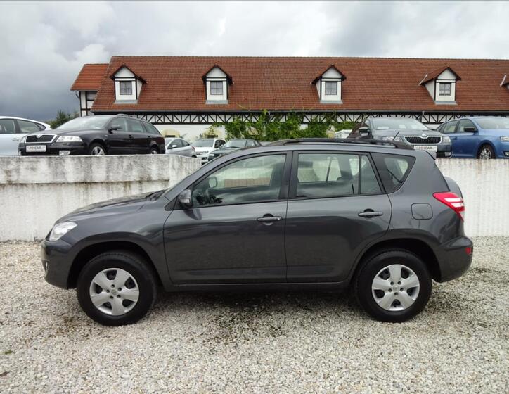 Toyota RAV4 4