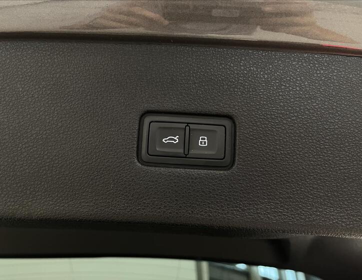 Audi Q8 37
