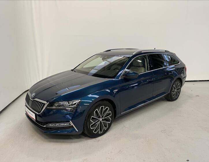 Škoda Superb 1