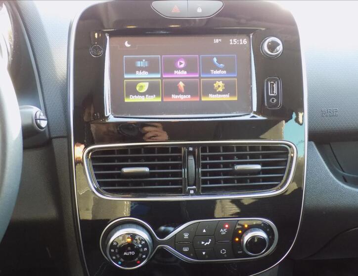 Renault Clio 18