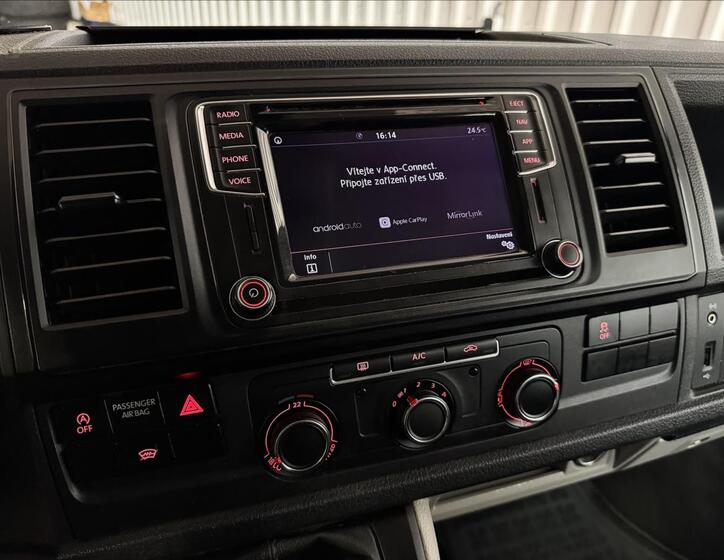 Volkswagen Transporter 24