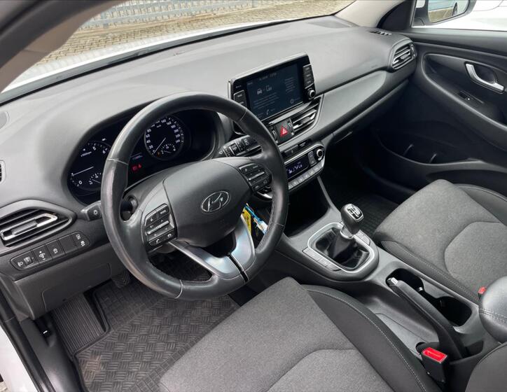Hyundai i30 10