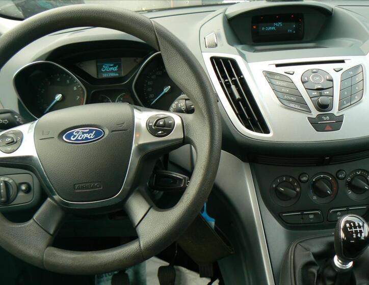 Ford Grand C-MAX 12