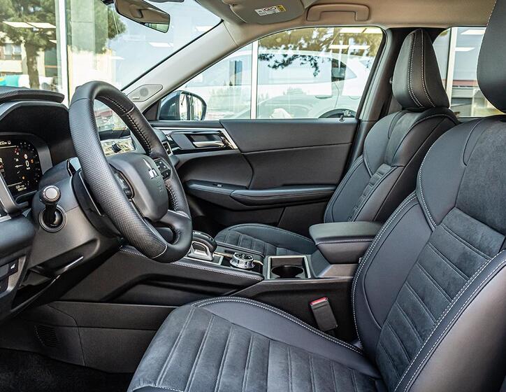 Mitsubishi Outlander 13
