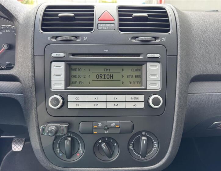 Volkswagen Golf 33