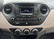 Hyundai i10 16