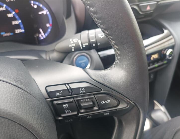 Toyota Yaris Cross 14