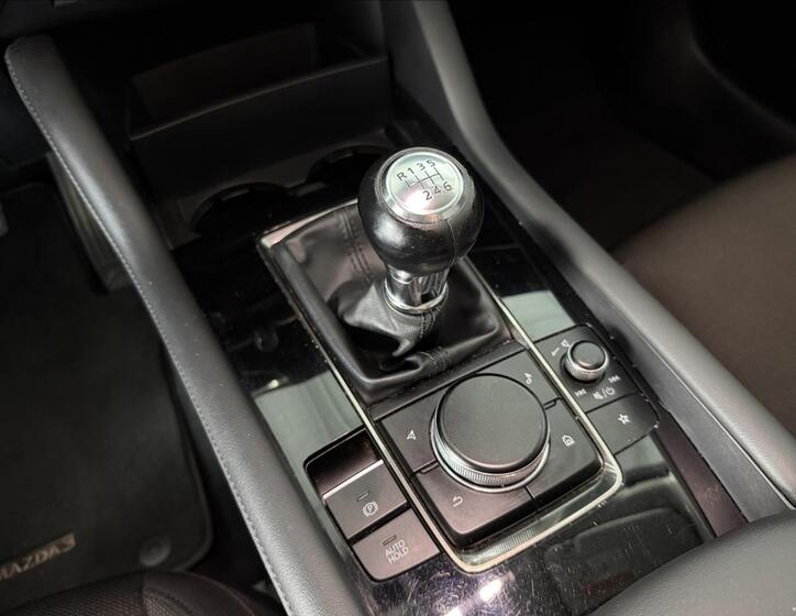 Mazda 3 25