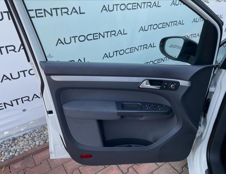 Volkswagen Touran 21