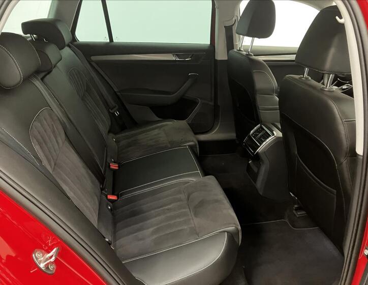 Škoda Superb 24
