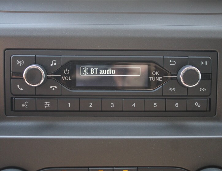Ford Transit 9
