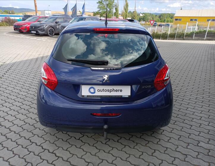Peugeot 208 11