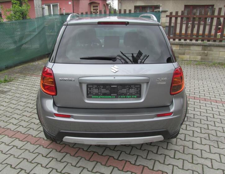 Suzuki SX4 7
