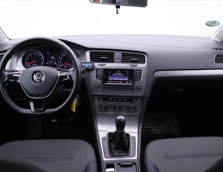 Volkswagen Golf 28