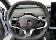 Volvo EX30 6