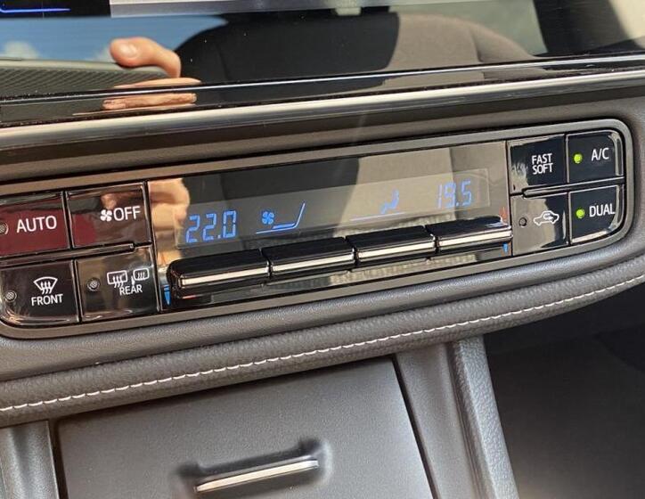 Toyota Corolla 24