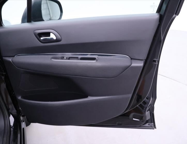 Peugeot 3008 13