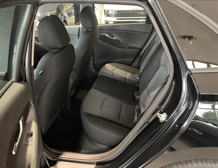 Hyundai i30 12