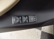 Tesla Model S 21
