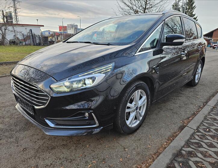 Ford S-MAX 1
