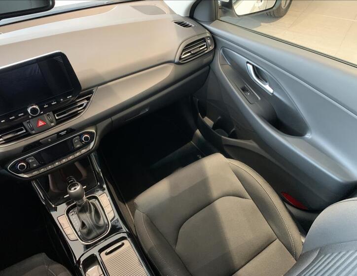 Hyundai i30 20