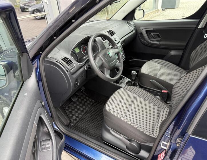 Škoda Roomster 9