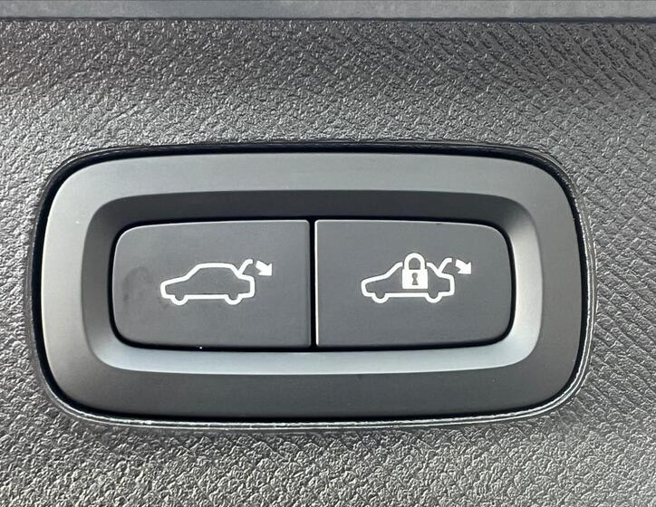 Volvo XC90 13