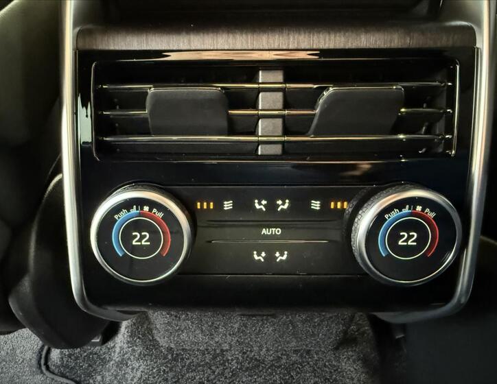 Land Rover Range Rover 21
