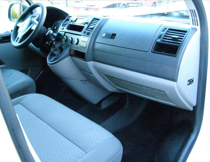 Volkswagen Transporter 22