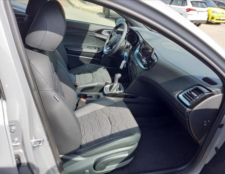 KIA Ceed 8