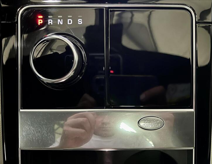 Land Rover Range Rover Velar 24