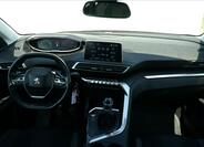 Peugeot 3008 8