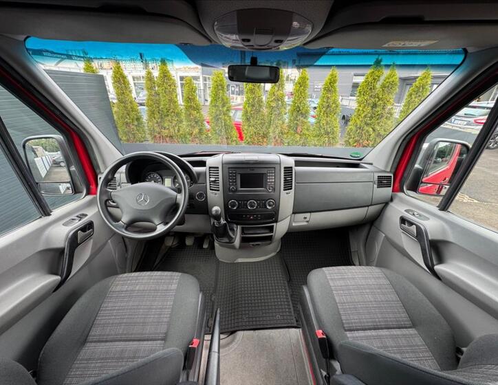 Mercedes-Benz Sprinter 14