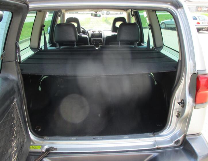Nissan Terrano 9