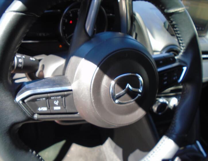Mazda 2 26
