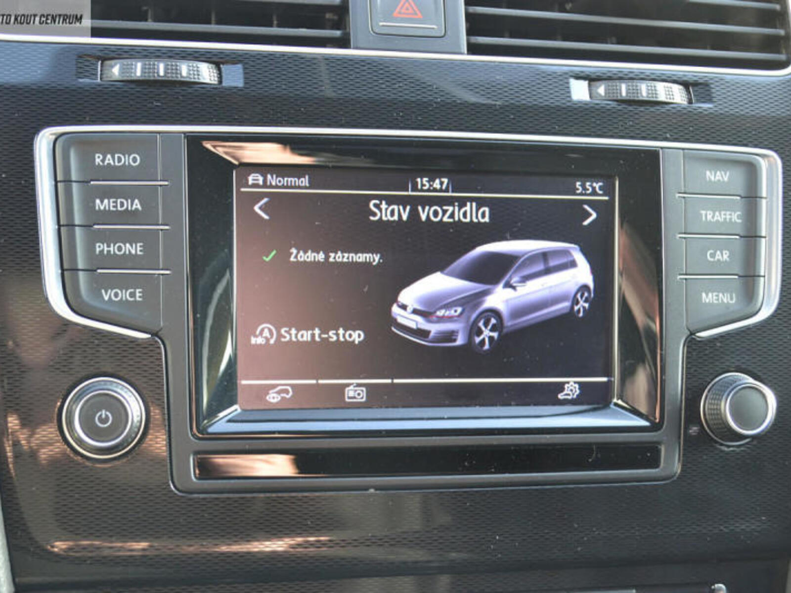 Volkswagen Golf 24
