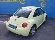 Volkswagen New Beetle 4