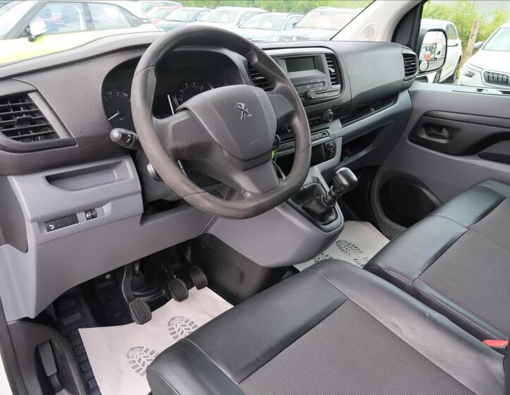 Peugeot Expert 9